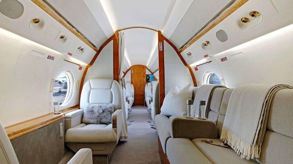 Gulfstream G-V cabin seating and interior